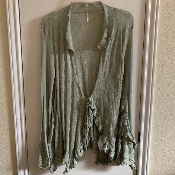 Brand NWOT Free People beige crochet cardigan bell sleeves, size M - Picture 4 of 10